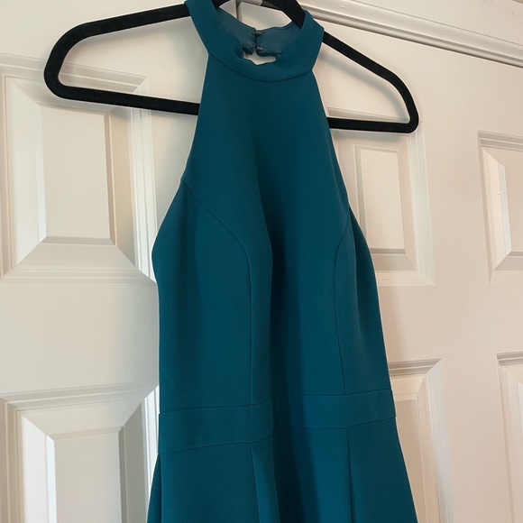Aqua fluted crepe gown - halter low back sleeveless gown from Bloomingdale’s - Picture 5 of 14